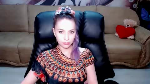 private open online show from February 20, 10:28 am