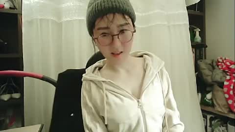 DANA KIM online show from January 5, 3:34 pm