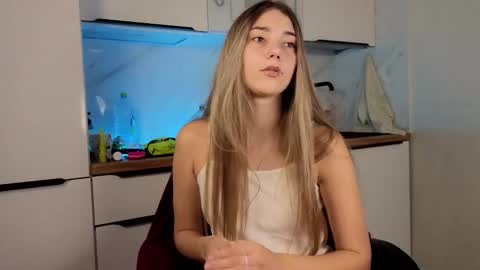 lovelygracee online show from January 5, 5:27 pm