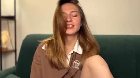 Kate only online show from June 9, 2:38 pm