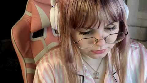 hristie online show from March 30, 11:59 pm