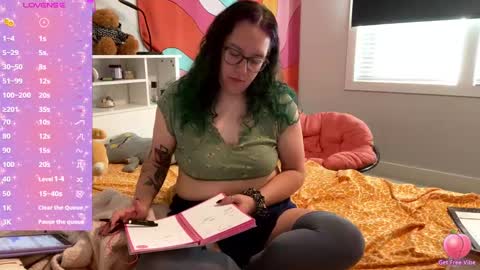 Lilith online show from December 3, 8:06 pm