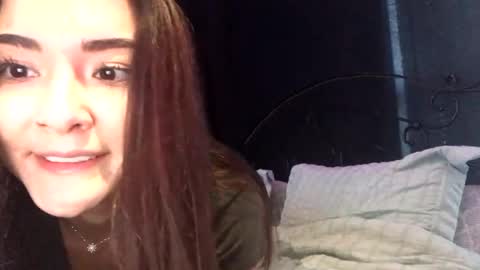 Queen Aria  online show from January 5, 9:47 pm