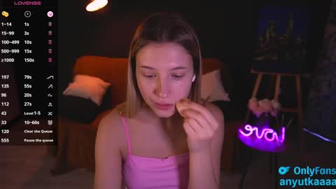 Anna online show from February 5, 9:57 am