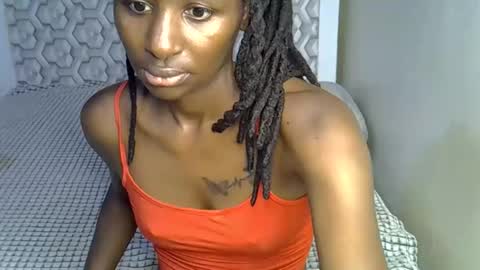 lovelytin online show from October 15, 8:11 pm