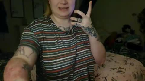 lovetubes101 online show from January 5, 2:06 am