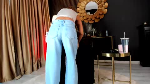 Nora online show from April 6, 4:34 am