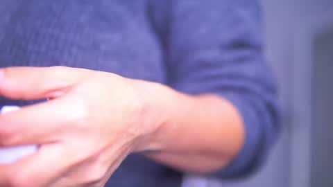 Nora online show from February 19, 4:34 am