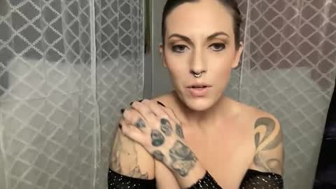 Lox online show from December 11, 5:00 am