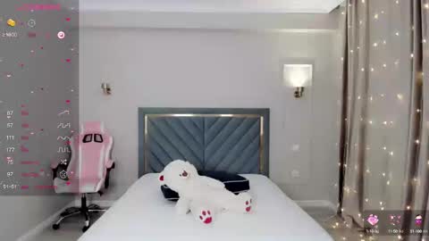 lu_mina online show from January 10, 5:45 pm