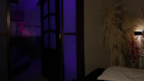  ---Goys incredible photographs online show from February 1, 12:26 pm