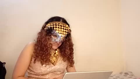 luanapowerful online show from October 13, 4:31 pm