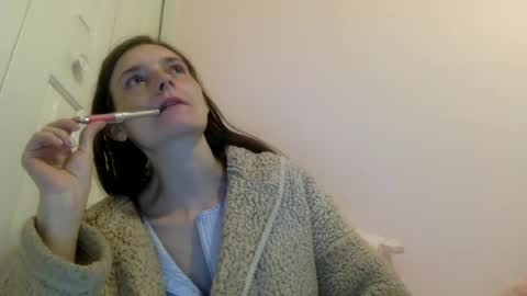 Luci Layne online show from June 18, 12:43 pm