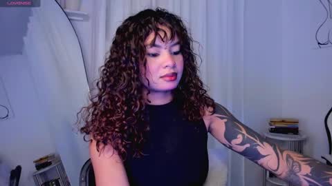 Lucia online show from February 10, 7:07 pm