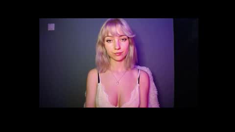 Lucy online show from March 19, 7:40 pm