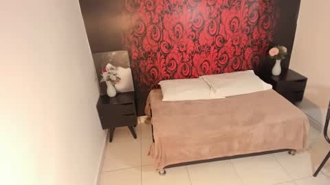 lucianablackwell online show from September 27, 4:58 pm