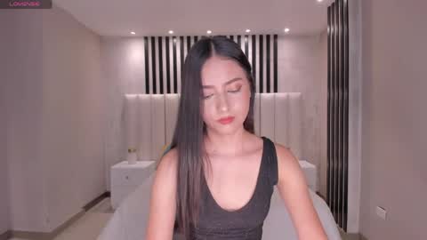 Lucie Martin online show from March 28, 8:52 pm