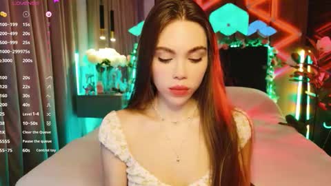 MimiFors online show from October 1, 3:28 pm