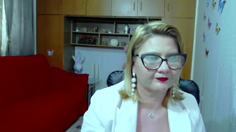 Lucille Fenly online show from February 26, 7:45 am