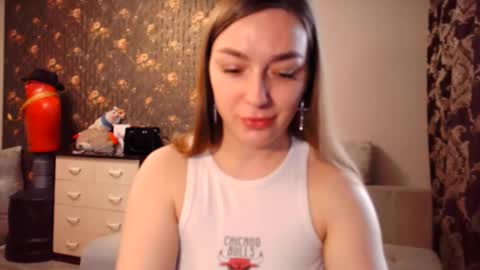 lucky_foryou_baby online show from March 3, 7:59 am