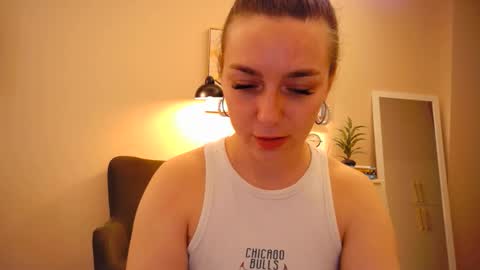 lucky_foryou_baby online show from February 10, 5:14 am