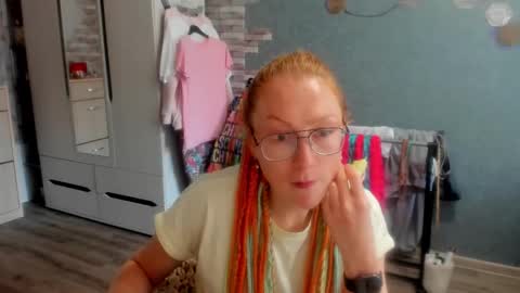 lucky_licky20 online show from October 2, 4:06 am