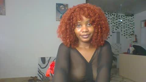 lucky_n_shyshy online show from December 1, 12:26 am