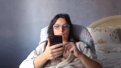 luckylinda23 online show from December 19, 12:19 pm