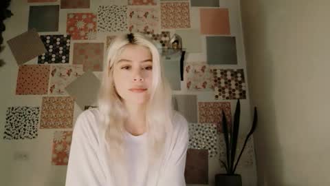 luckysapphire777 online show from March 15, 11:34 am