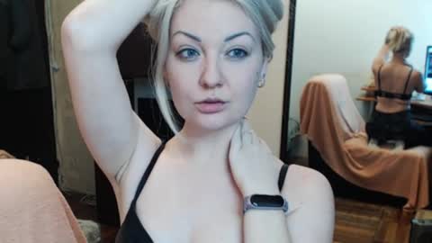 LuckyShot online show from February 12, 8:43 pm