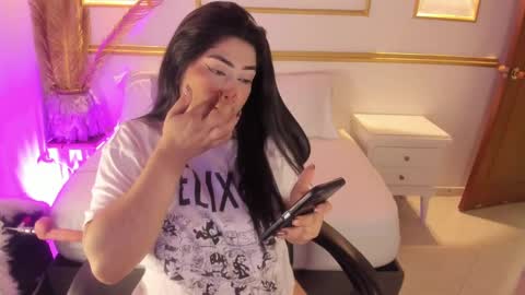 lucy online show from January 30, 2:27 am