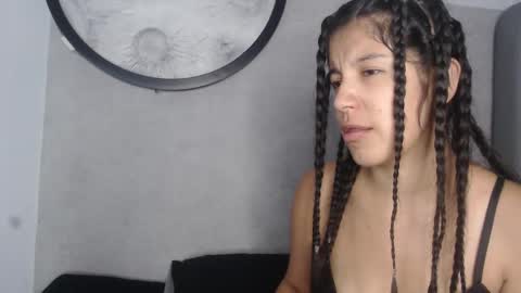   online show from March 21, 8:19 am