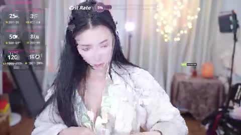 Lucy online show from November 27, 2:25 am