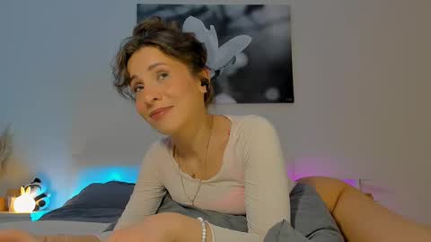 lucy__ray online show from January 28, 4:29 am