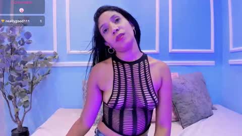 lucy_canel online show from September 26, 9:34 pm