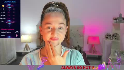 Lucia online show from February 23, 6:40 pm