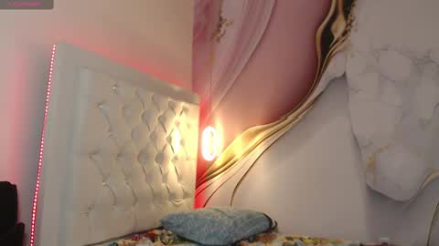 Lucy online show from September 24, 1:10 pm