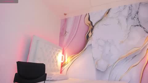 Lucy online show from November 28, 1:14 pm