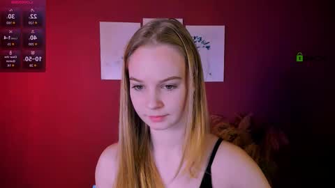 lucy_moon__ online show from November 19, 9:42 am