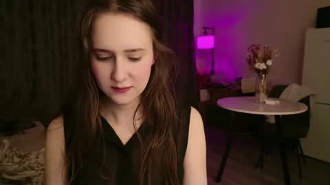 Lucy Rose online show from May 6, 6:34 pm