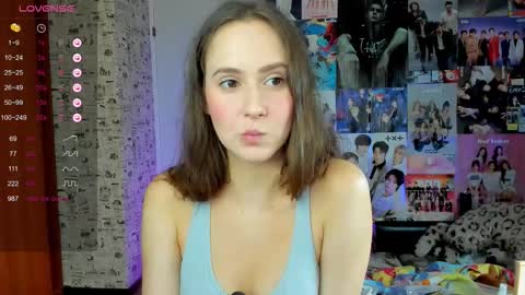 Lucy Rose online show from September 14, 5:05 am