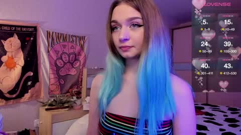 Lucy online show from January 15, 1:45 am