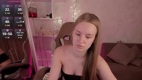 Lucy online show from September 26, 12:03 pm