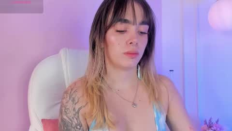 Lucy online show from November 10, 4:51 am