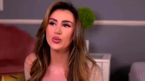 Lucy P online show from January 12, 10:15 pm