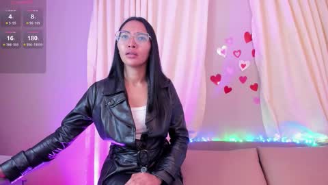 Lucy Liiu online show from October 16, 1:14 pm