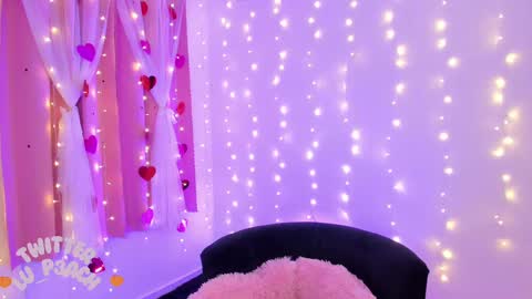 LUCYY FROM HOME  online show from February 21, 12:27 am