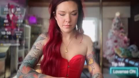 Luubeam             INSTA luubeammm TWITTER lunaisreallycu1 online show from February 10, 8:34 pm