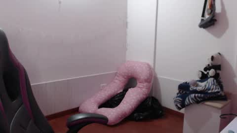 Vicky online show from February 27, 3:36 am