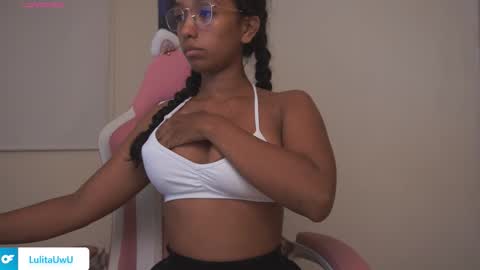 lulitauwu online show from October 22, 3:44 am